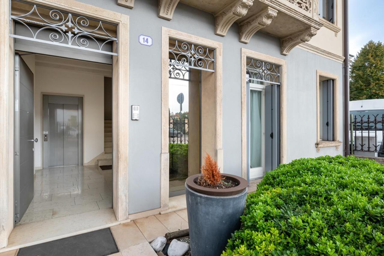 Corte Cappuccina 14 Elegant Apt Con Parcheggio! Padova Ngoại thất bức ảnh
