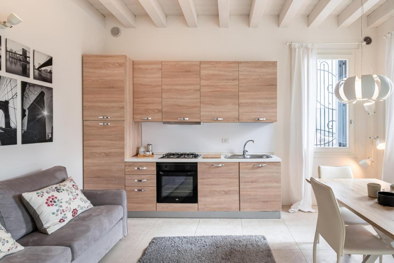 Corte Cappuccina 14 Elegant Apt Con Parcheggio! Padova Ngoại thất bức ảnh